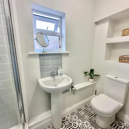 Apartamento Blossoms Reach - 2 Minutes From Station And Centre York