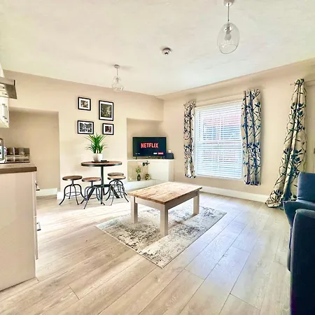 Blossoms Reach - 2 Minutes From Station And Centre * York