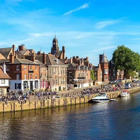 Blossoms Reach - 2 Minutes From Station And Centre * York